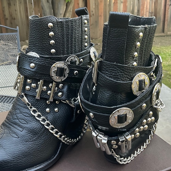 Iconic Jeffrey Campbell Hawthorne Rocker Chain Boots 7 - Picture 4 of 9